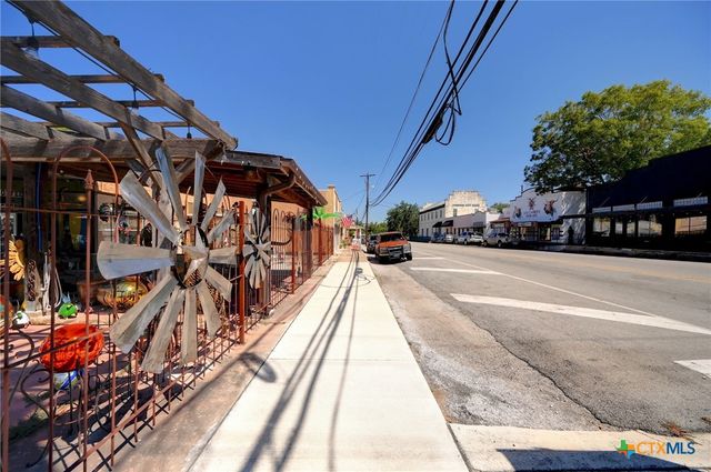 100 W Main Street, Johnson City, TX 78636