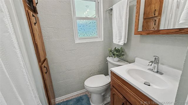 202 Alder Way, Tahlequah, OK 74464