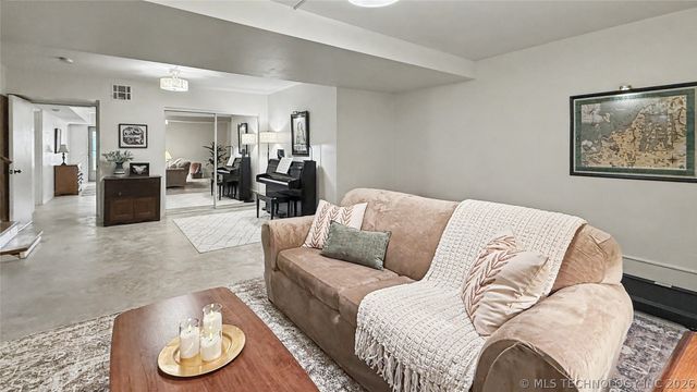 202 Alder Way, Tahlequah, OK 74464
