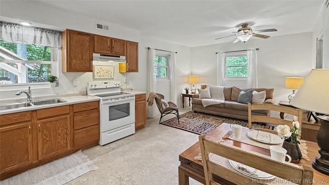 202 Alder Way, Tahlequah, OK 74464