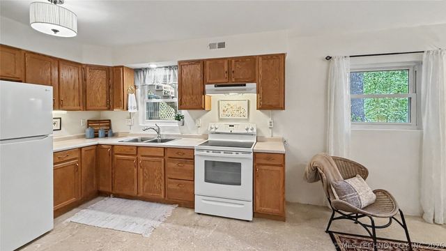 202 Alder Way, Tahlequah, OK 74464