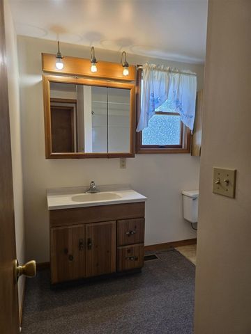 315 E Center Street, Concord, MI 49237