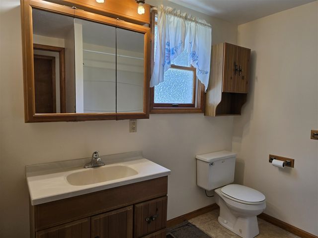 315 E Center Street, Concord, MI 49237