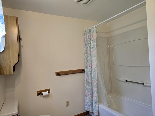 315 E Center Street, Concord, MI 49237