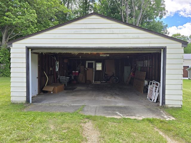315 E Center Street, Concord, MI 49237