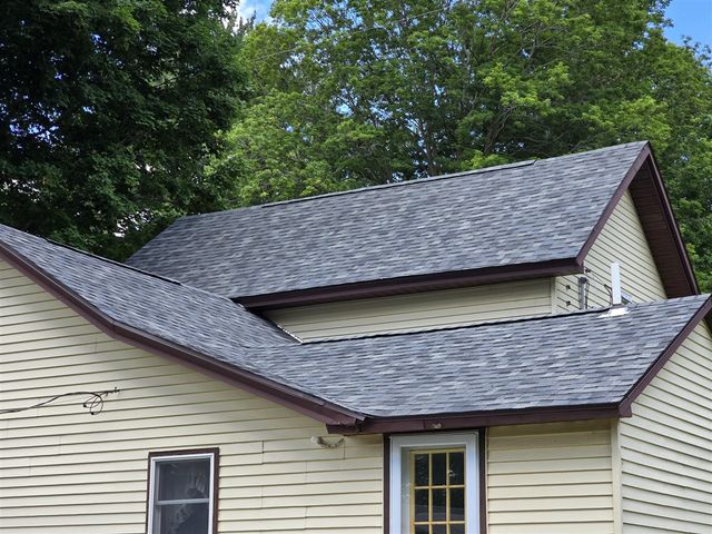 315 E Center Street, Concord, MI 49237