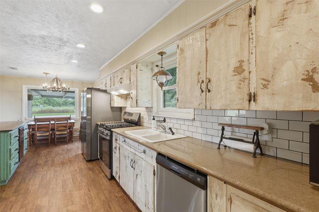 20602 County Road 270, East Bernard, TX 77435