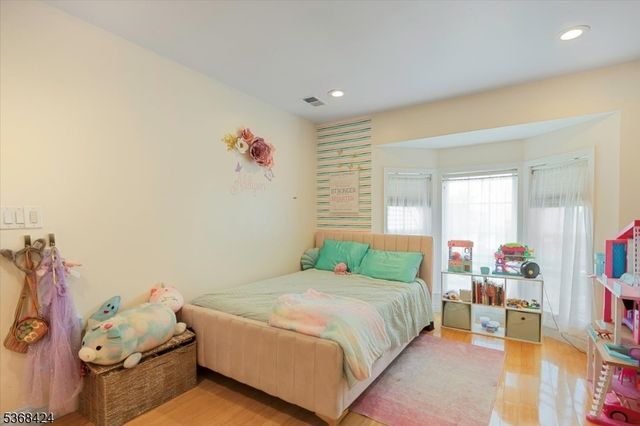 203 Zeppi Ln, West Orange Twp., NJ 07052