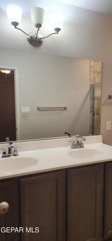 11132 CATHERINE SLUTTER Lane, Socorro, TX 79927