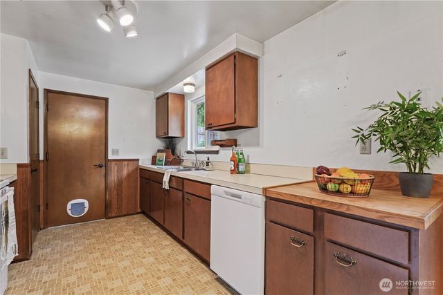 3200 NW Melody Lane, Silverdale, WA 98383