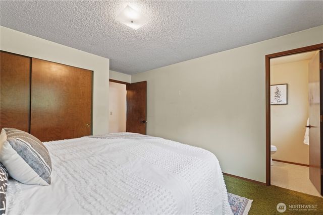 3200 NW Melody Lane, Silverdale, WA 98383