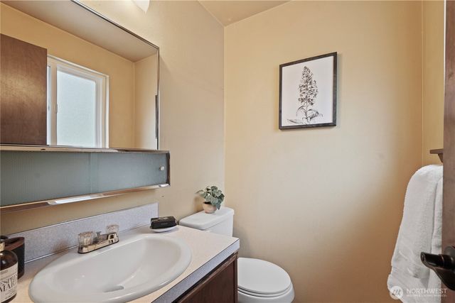 3200 NW Melody Lane, Silverdale, WA 98383
