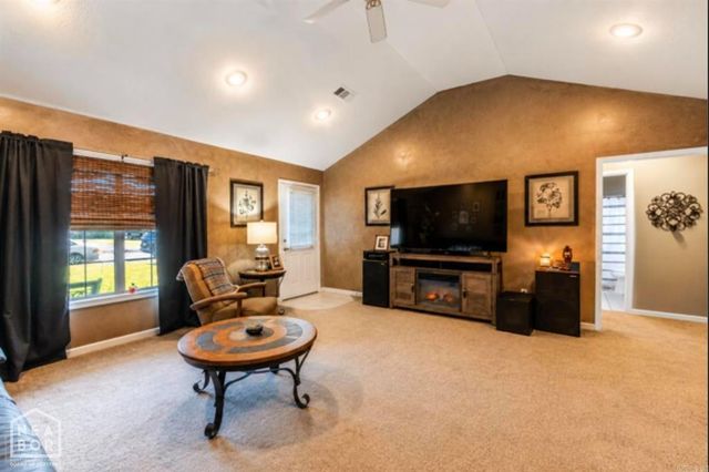 2906 Newcastle Drive, Paragould, AR 72450