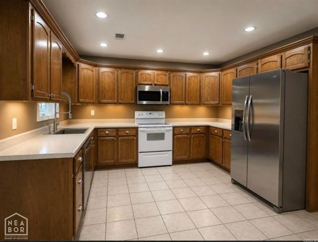 2906 Newcastle Drive, Paragould, AR 72450