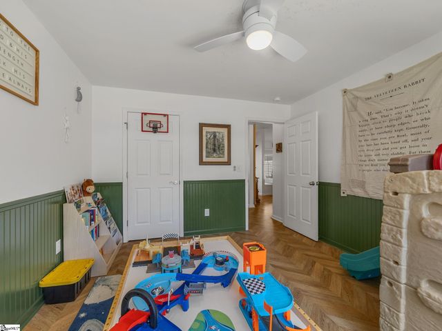 422 Lily Pond Lane, Taylors, SC 29687