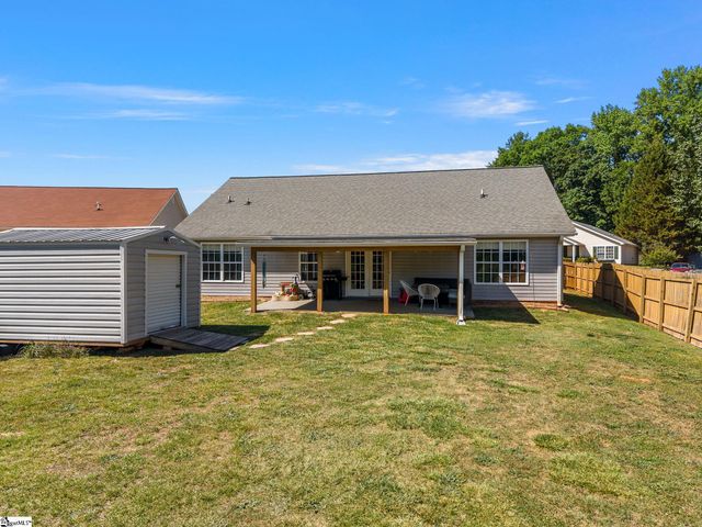 422 Lily Pond Lane, Taylors, SC 29687