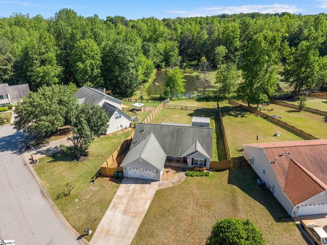 422 Lily Pond Lane, Taylors, SC 29687