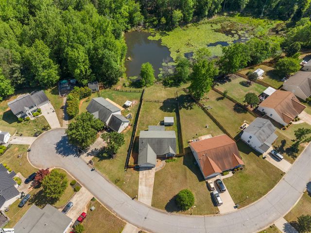 422 Lily Pond Lane, Taylors, SC 29687