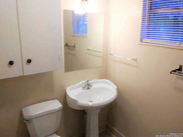 215 W Magnolia Ave Apt 3, San Antonio, TX 78212