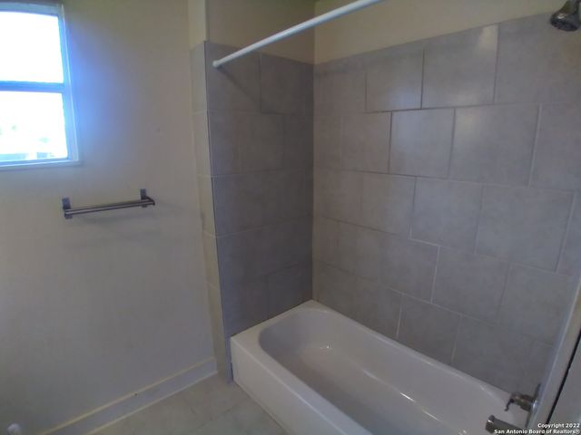215 W Magnolia Ave Apt 3, San Antonio, TX 78212