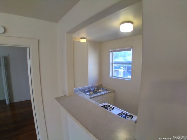 215 W Magnolia Ave Apt 3, San Antonio, TX 78212