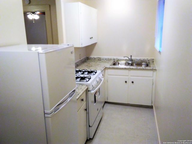 215 W Magnolia Ave Apt 3, San Antonio, TX 78212