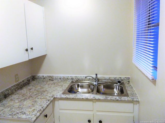 215 W Magnolia Ave Apt 3, San Antonio, TX 78212