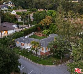 1609 Las Flores Drive, Glendale, CA 91207