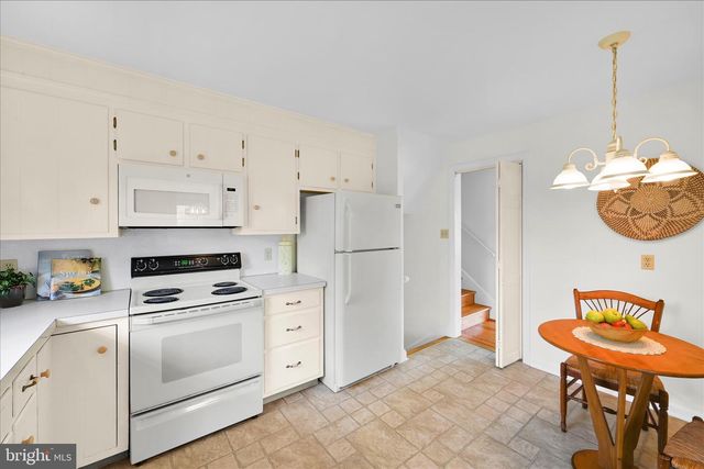 29 MAYFIELD DR, Leola, PA 17540