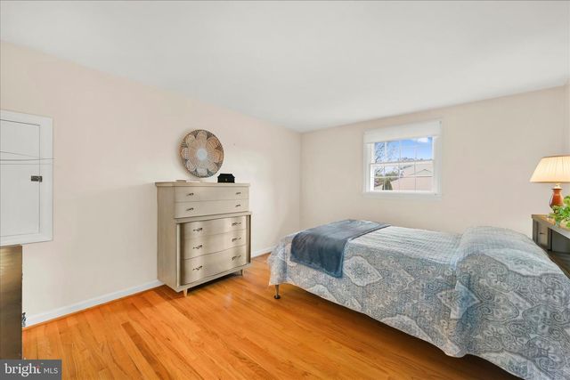 29 MAYFIELD DR, Leola, PA 17540