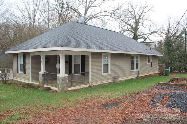 436 E Oakwood Avenue, Albemarle, NC 28001
