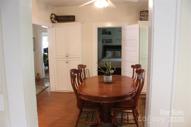 436 E Oakwood Avenue, Albemarle, NC 28001