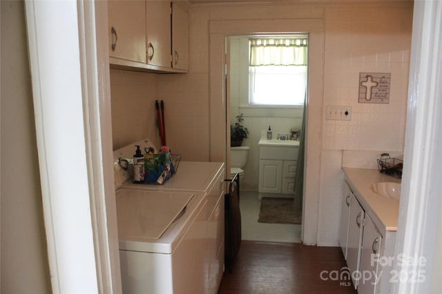 436 E Oakwood Avenue, Albemarle, NC 28001