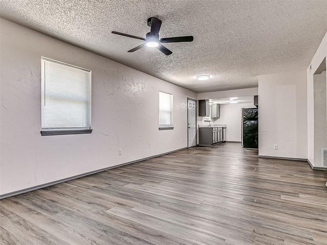 1009 Shady Creek Circle, Guthrie, OK 73044