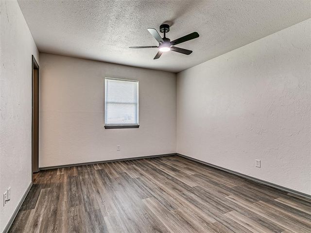 1009 Shady Creek Circle, Guthrie, OK 73044