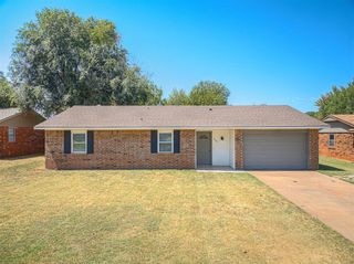 1009 Shady Creek Circle, Guthrie, OK 73044