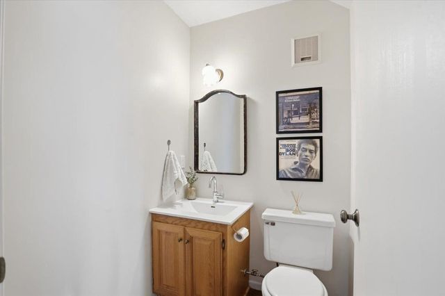 2032 Post Road, Madison, WI 53713