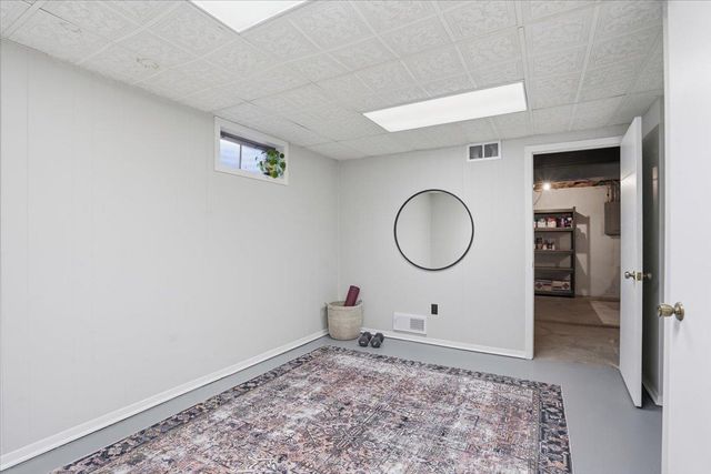 2032 Post Road, Madison, WI 53713