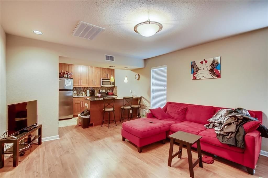 7685 Northcross DR 800, Austin, TX 78757
