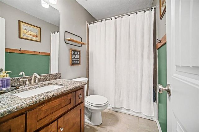 3907 NE 91 Terrace, Kansas City, MO 64156