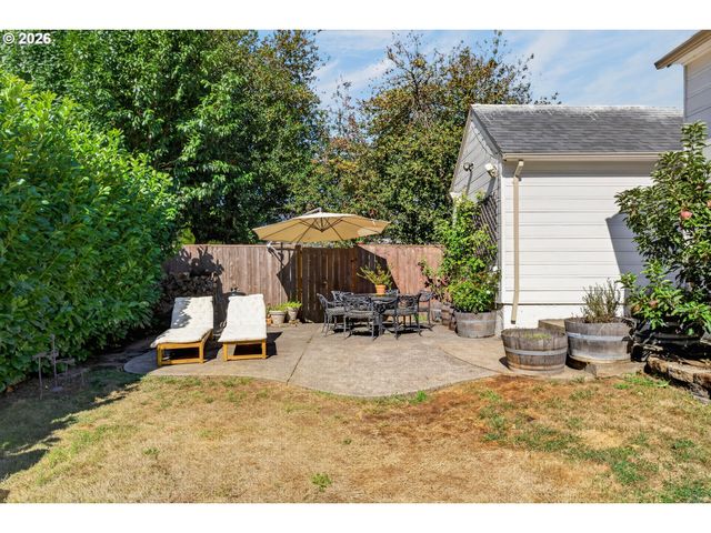 3326 Se LAKE Rd, Milwaukie, OR 97222