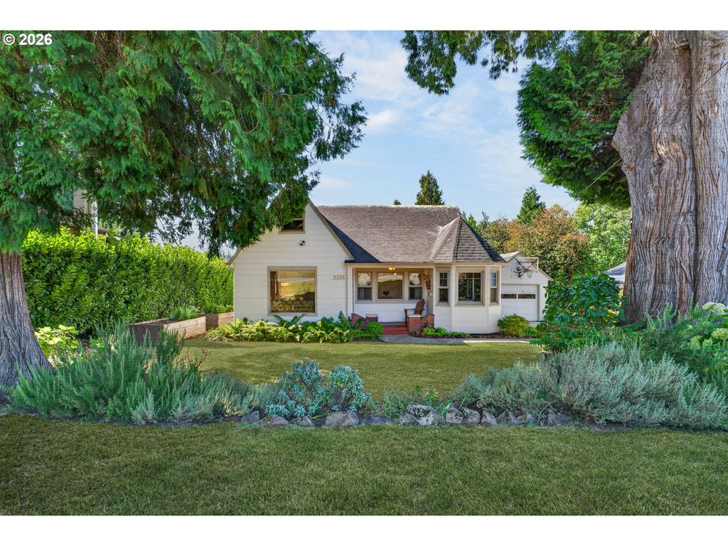 3326 Se LAKE Rd, Milwaukie, OR 97222