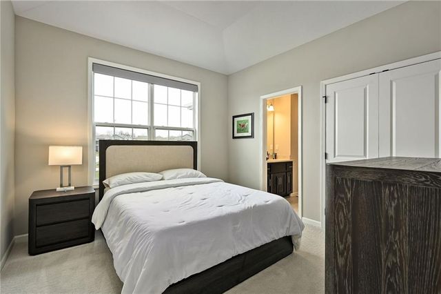 3020 SW Arboridge Drive, Lee's Summit, MO 64082