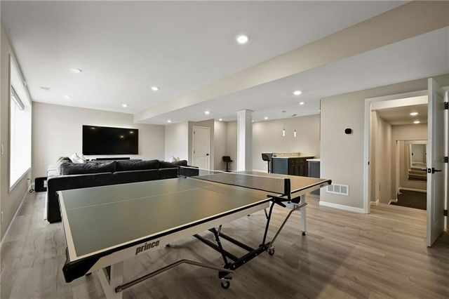3020 SW Arboridge Drive, Lee's Summit, MO 64082