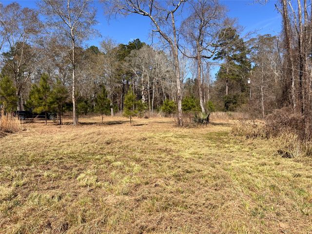 215 Garden West Road, Conroe, TX 77304