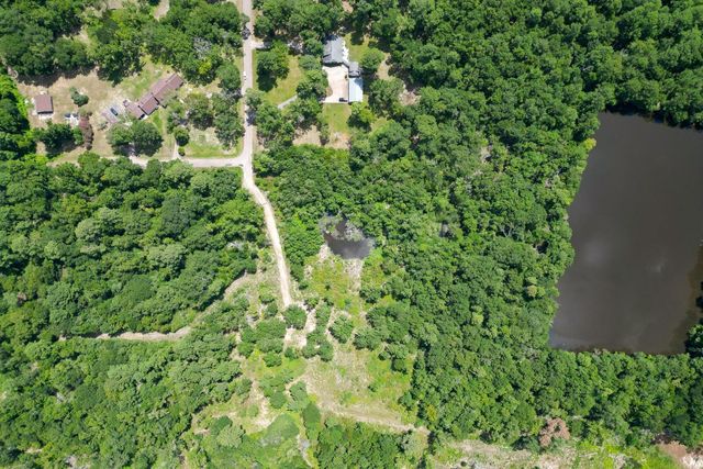 215 Garden West Road, Conroe, TX 77304