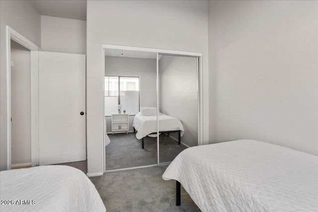 8775 W LAUREL Lane, Peoria, AZ 85345