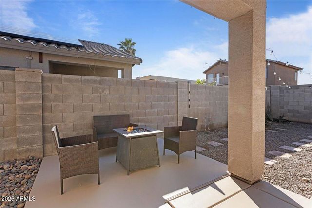 8775 W LAUREL Lane, Peoria, AZ 85345