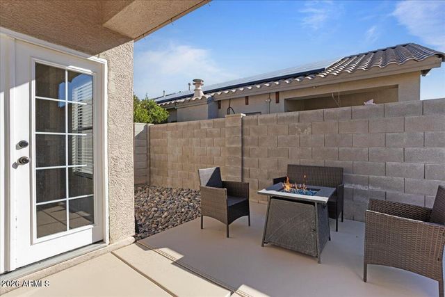 8775 W LAUREL Lane, Peoria, AZ 85345