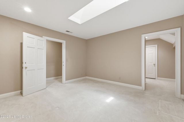 25 Poplar Hill Rd, Louisville, KY 40207